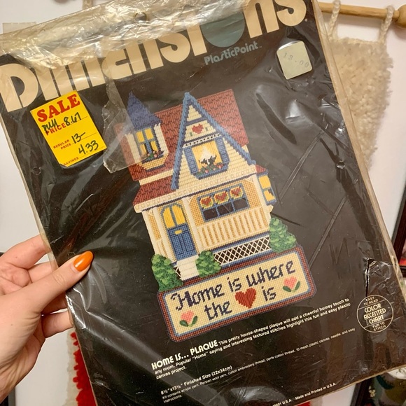 Vintage 80s- 1983 DIMENSIONS “Home is where the heart is” Crewel Needlepoint - Picture 1 of 4